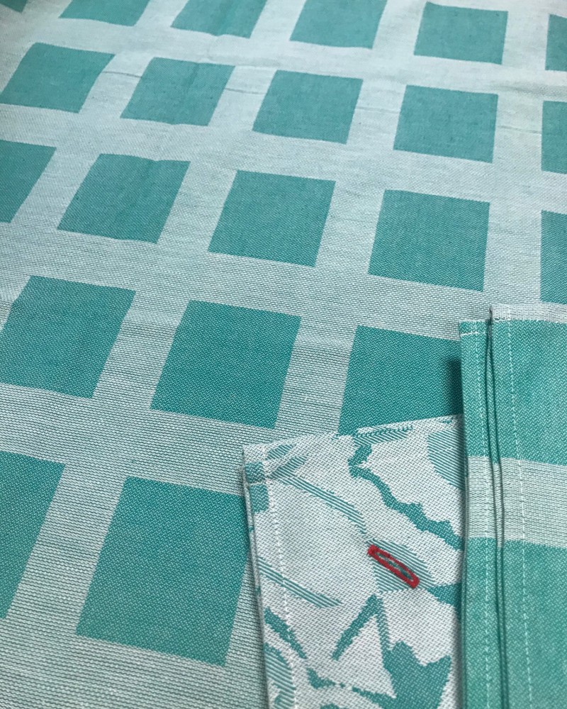 nappe Raviole Menthe - ici avec serviette Carreau Ciment menthe -   fabriqué et tissé en France pur coton