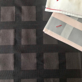 MARRON SOMBRE ICI NAPPE + SERVIETTE  fabriqué et tissé en France pur coton