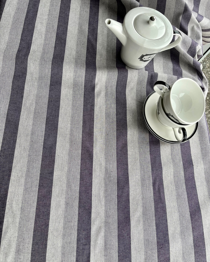 BLANQUETTE coloris aubergine - fabriqué et tissé en France - 100 % coton BLANQUETTE coloris aubergine - fabriqué et tissé en France - 100 % coton