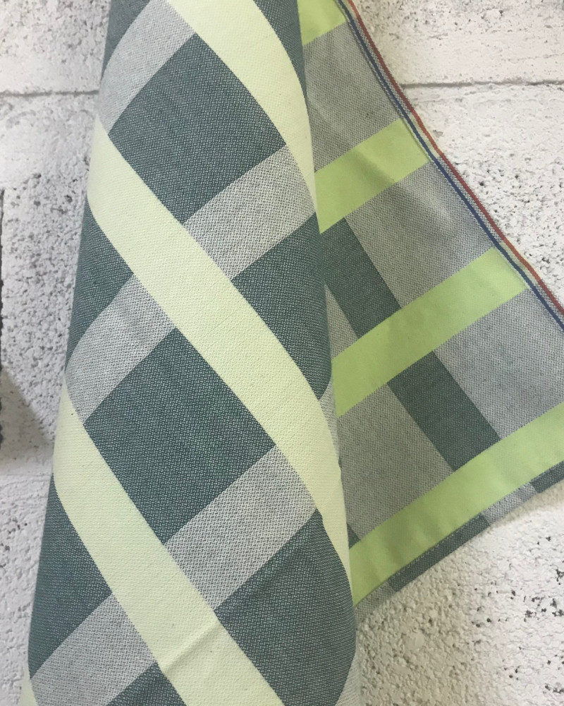torchon RAVIOLE vert sapin et vert amande fabriqué et tissé en France pur coton torchon RAVIOLE vert sapin et vert amande fabriqué et tissé en France pur coton