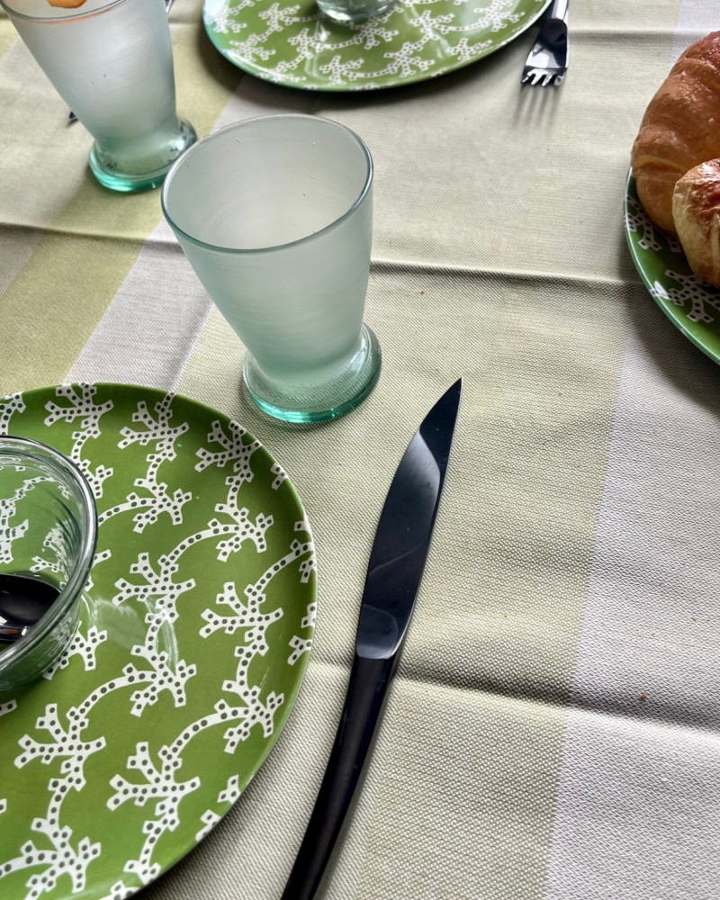 Motif bouillabaisse coloris vert olive  - 100 % coton - made in France -