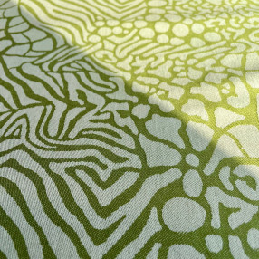 Chemin de table vert olive SAVANE - jacquard -100 % coton