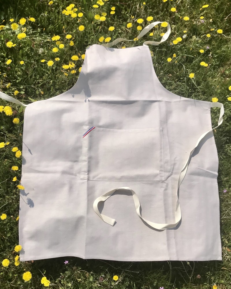 TABLIER BEIGE 100% TISSE ET CONFECTIONNE EN FRANCE TABLIER BEIGE 100% TISSE ET CONFECTIONNE EN FRANCE